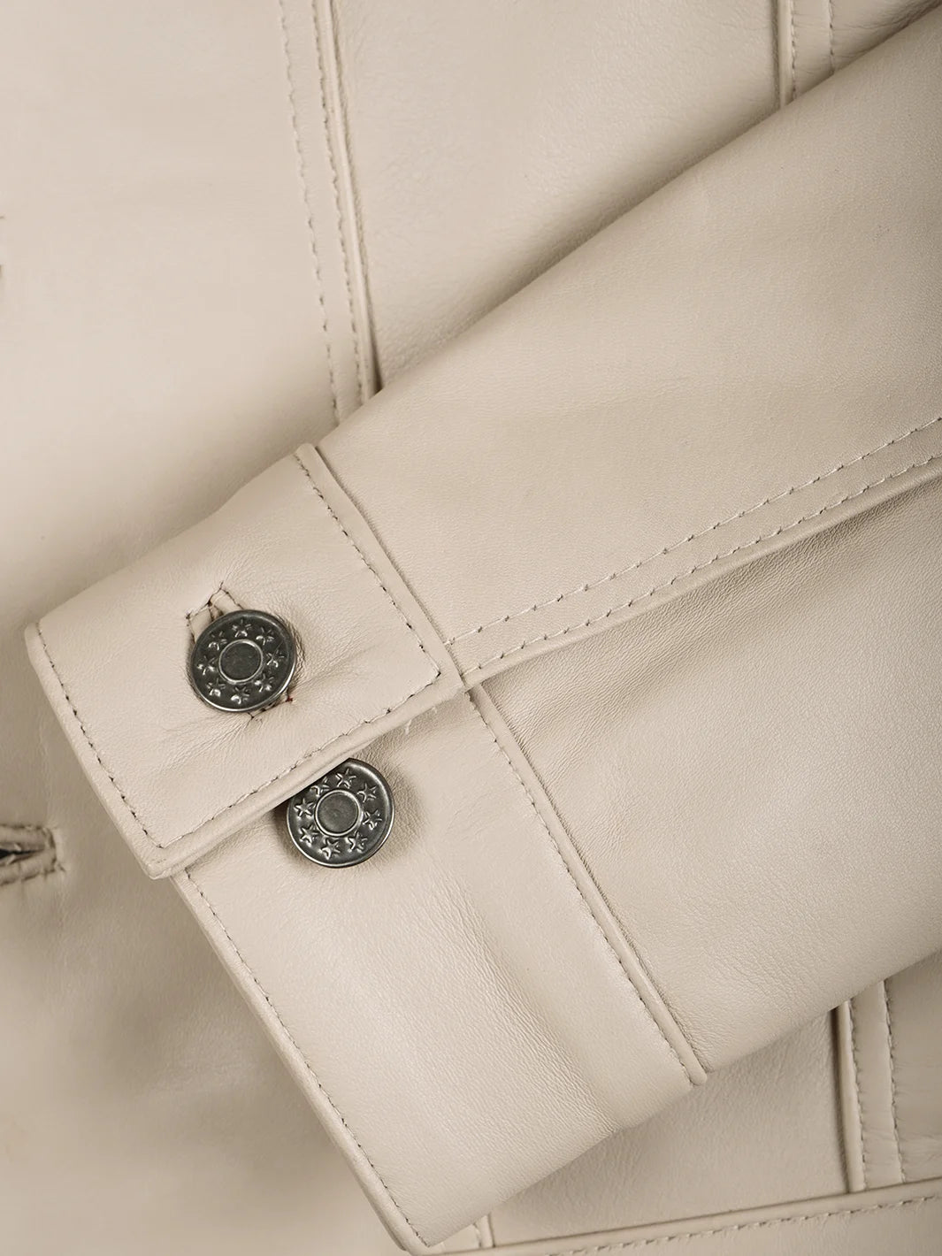 Mens Beige Leather Jacket Features